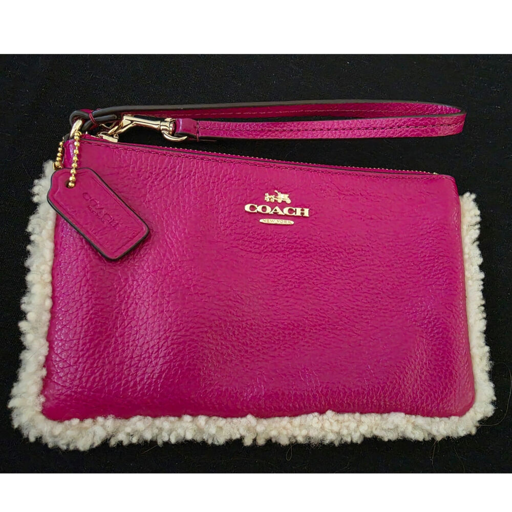 Vibrant Fuchsia Pink Coach Pebbled Leather Wristlet Shearling Trim Gold Hardware